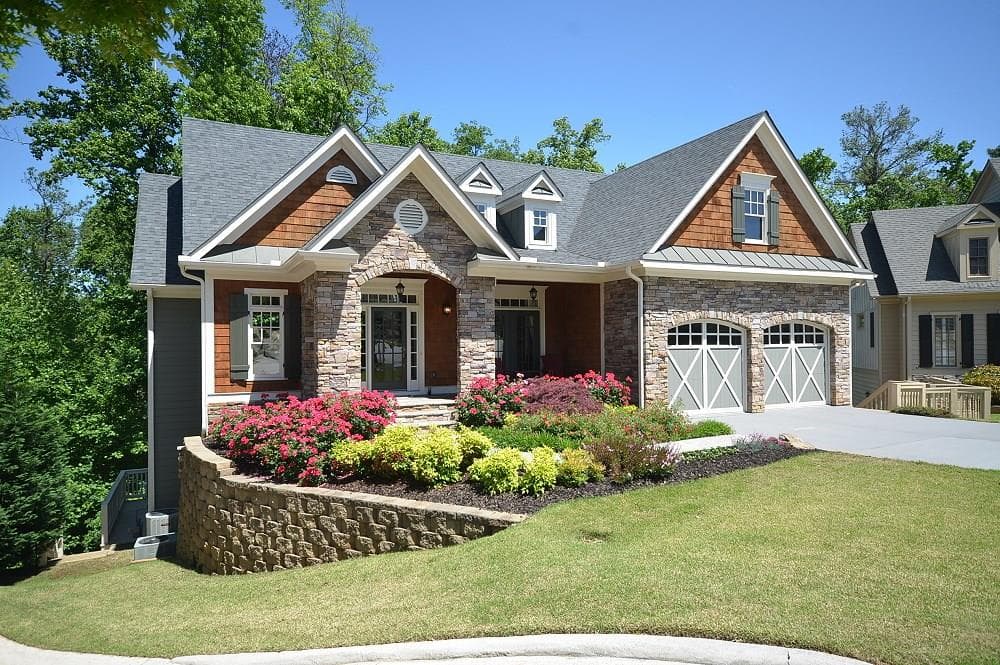 1962 Lois Pointe, Smyrna, GA 30080 — most recent listing photo