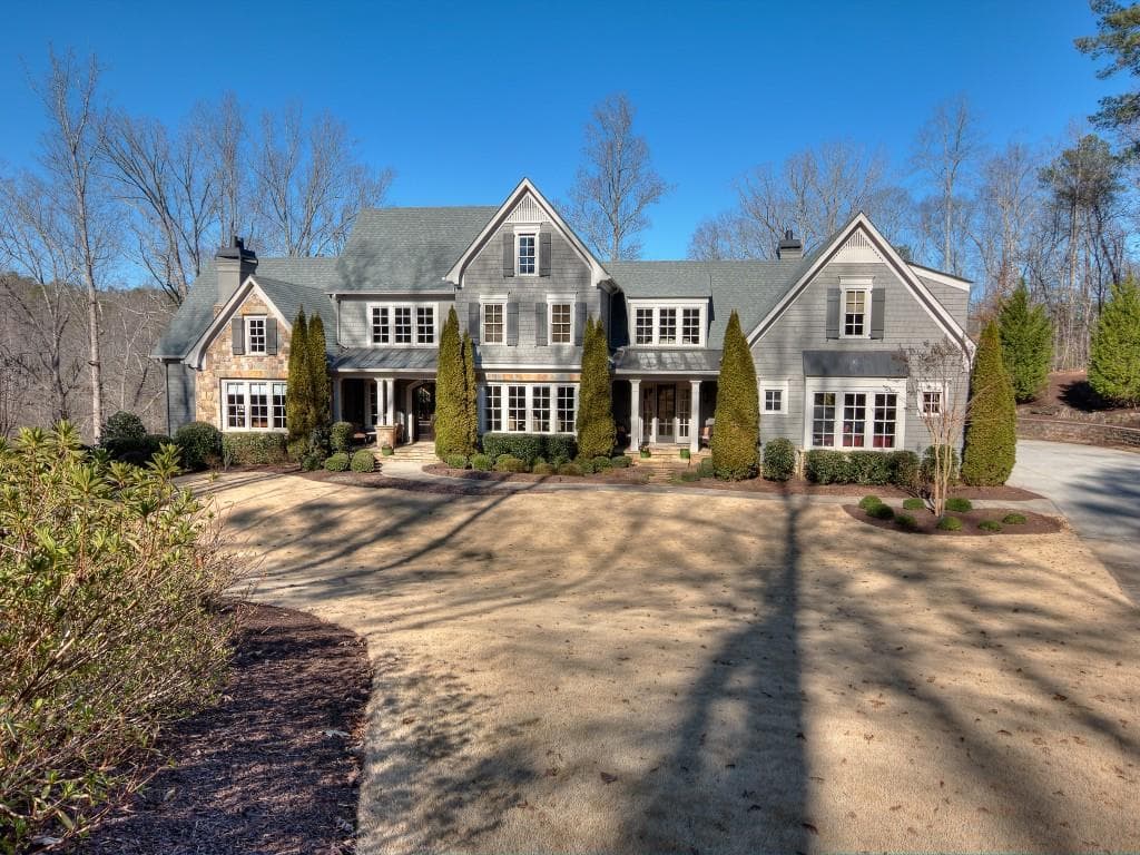 7 bedroom, 10,711 sq ft single family residence sold at 925 Shepards Court, Roswell, GA 30075