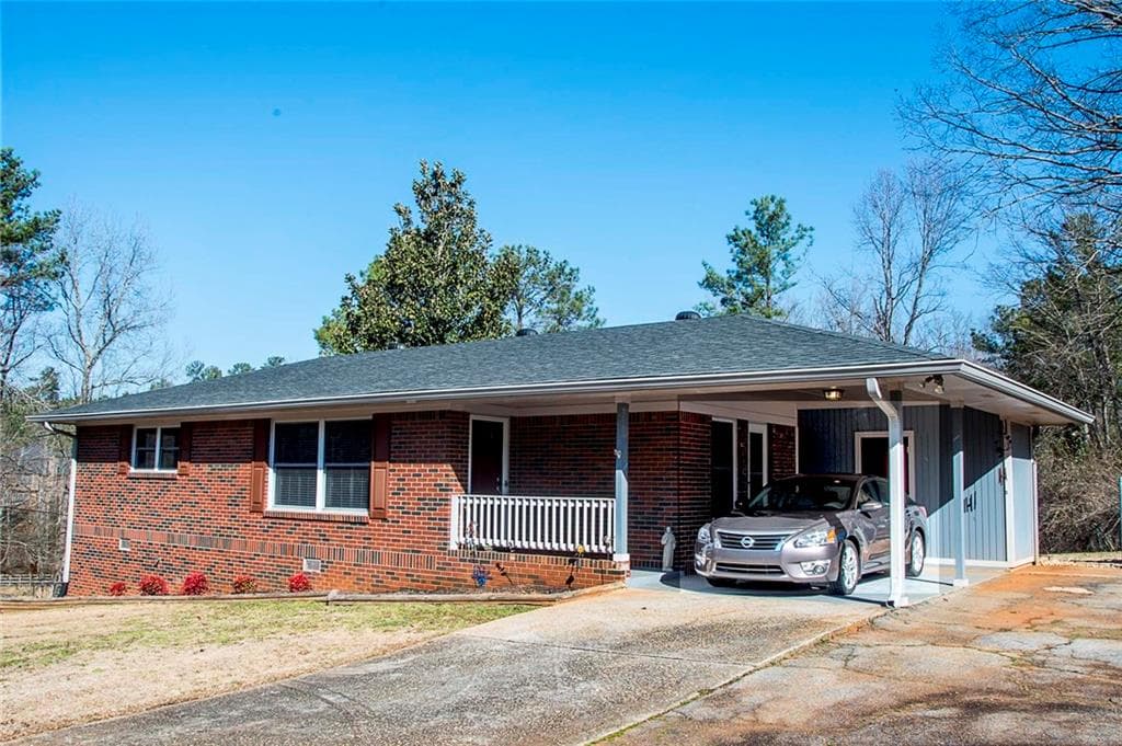 3 bedroom single family residence sold at 1340 Center Street, Mableton, GA 30126