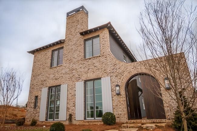 4 bedroom, 2,690 sq ft single family residence sold at 6905 Colfax Avenue, Cumming, GA 30040