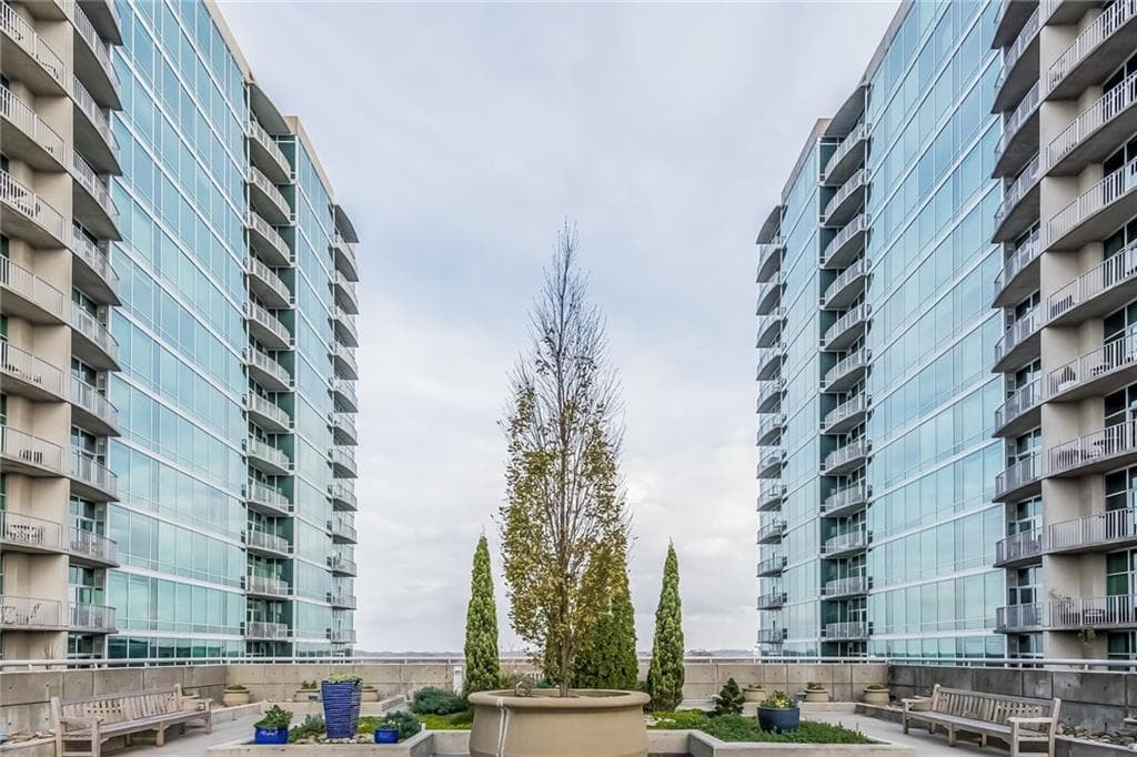 1 bedroom, 696 sq ft condominium sold at 923 Peachtree Street 823, Atlanta, GA 30309