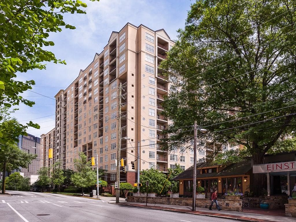 1 bedroom, 764 sq ft condominium sold at 1101 Juniper Street 824, Atlanta, GA 30309