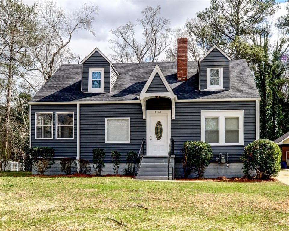 4 bedroom, 1,904 sq ft single family residence sold at 1128 Cahaba Drive, Atlanta, GA 30311