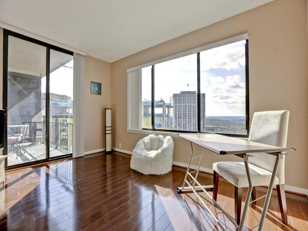 1 bedroom, 750 sq ft condominium sold at 3481 Lakeside Drive 2404, Atlanta, GA 30326