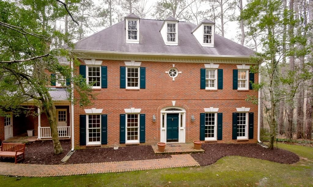 5 bedroom, 4,410 sq ft single family residence sold at 285 Grapevine Run, Atlanta, GA 30350