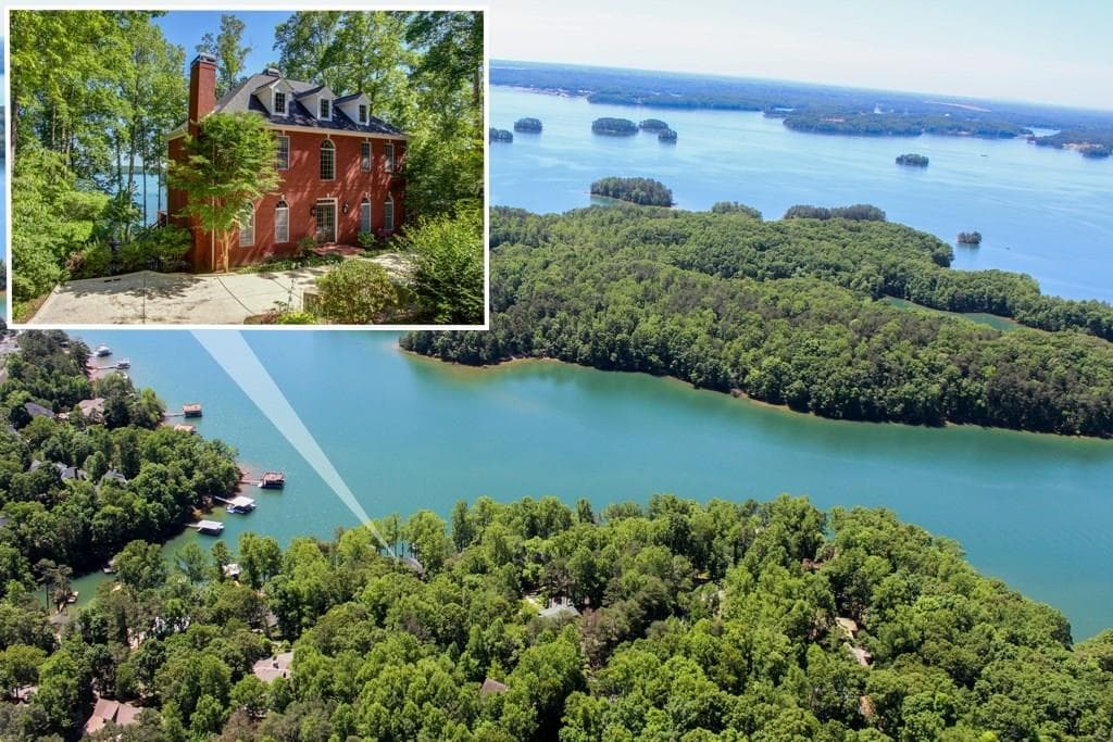 4 bedroom, 4,818 sq ft single family residence sold at 9510 Lisa Circle, Gainesville, GA 30506