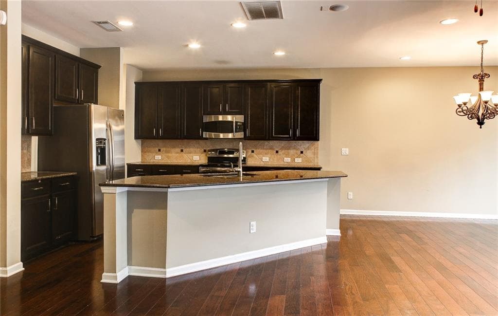 3 bedroom townhouse sold at 2164 Crestridge Trail, Brookhaven, GA 30329
