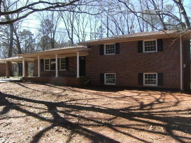 450 MOUNTAIN PARK Trail, Stone Mountain, GA 30087 — most recent listing photo