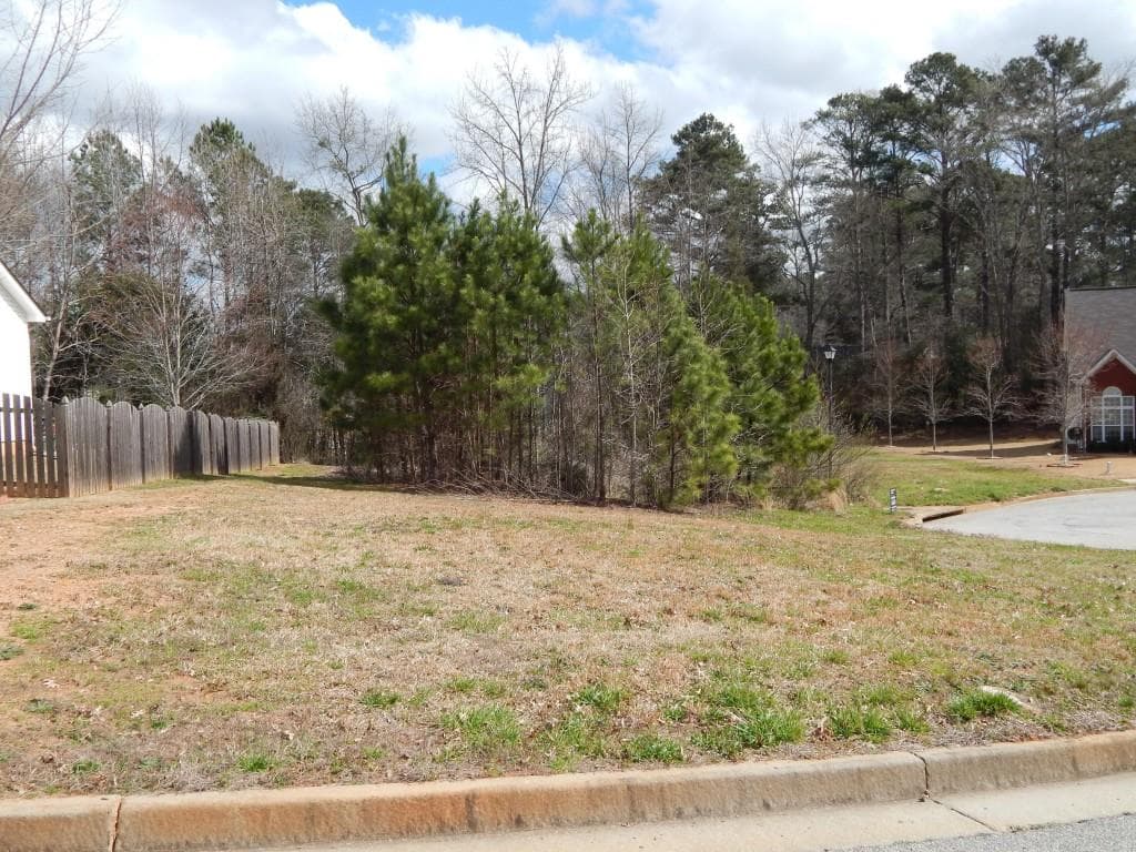 single family residence sold at 42 Harpers Farm Drive, Newnan, GA 30263