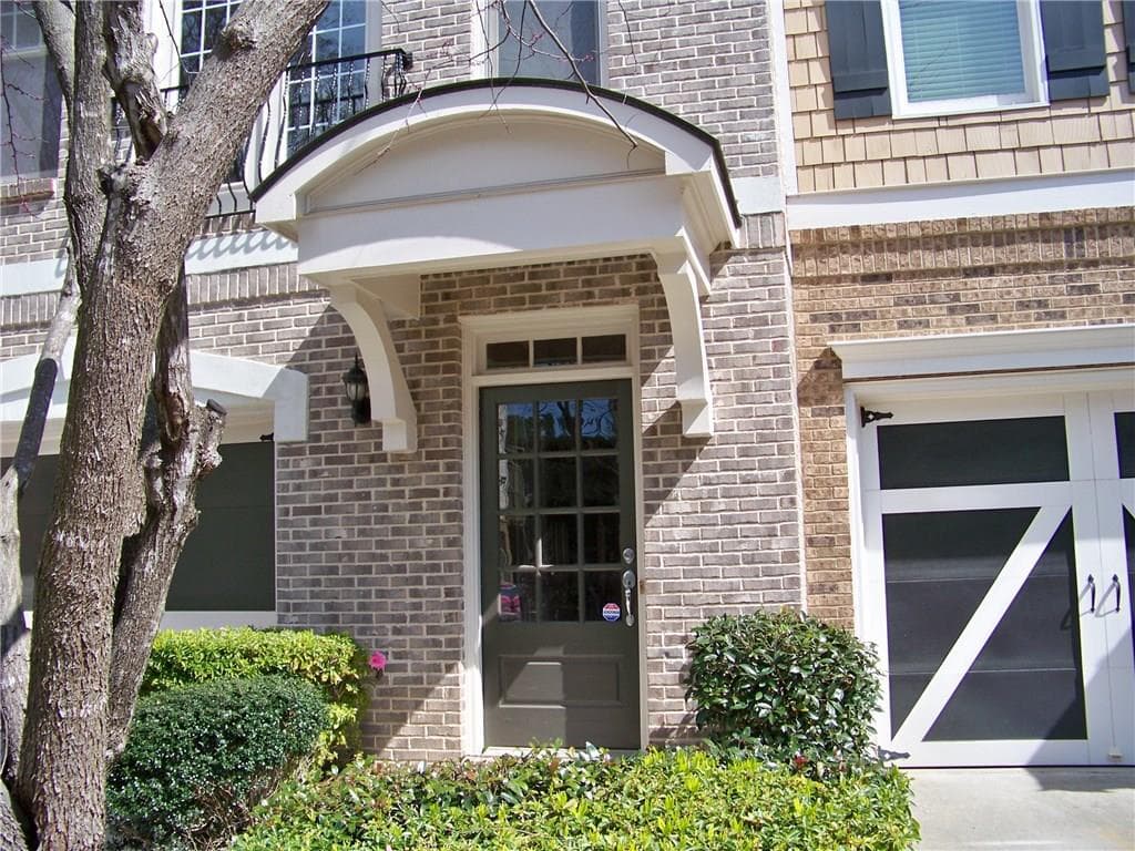 3 bedroom, 2,320 sq ft townhouse sold at 5267 Kershaw Court 5267, Atlanta, GA 30339
