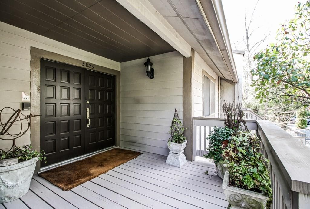 2 bedroom, 2,318 sq ft condominium sold at 3825 Paces Ferry West, Atlanta, GA 30339