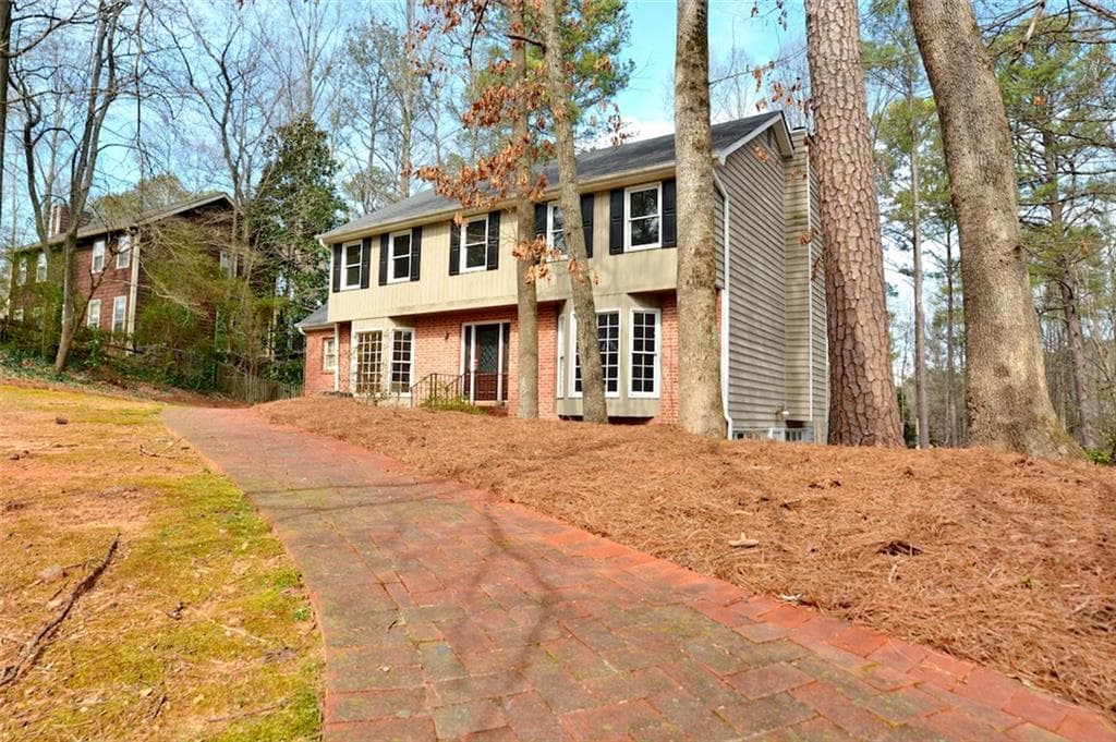 2529 Hunton Court, Marietta, GA 30068 — most recent listing photo