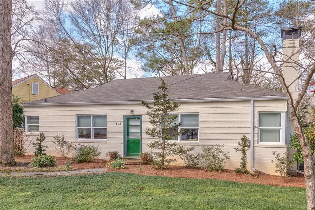 2 bedroom, 1,350 sq ft single family residence sold at 112 Chelsea Drive, Decatur, GA 30030