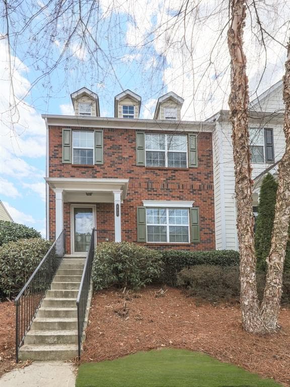 2 bedroom, 1,870 sq ft townhouse sold at 827 Society Court, Woodstock, GA 30188