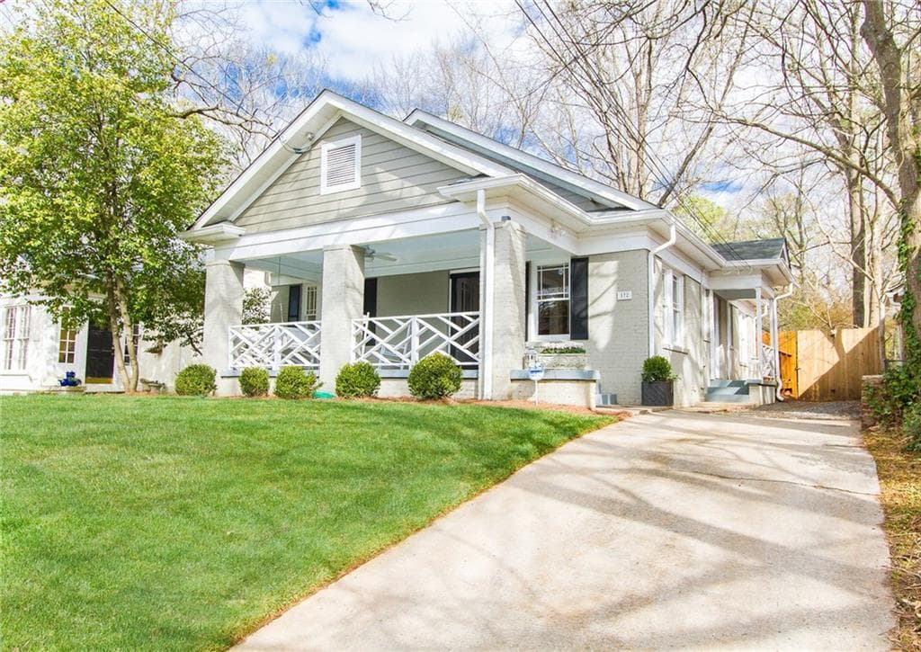 3 bedroom single family residence sold at 172 Springdale Drive, Atlanta, GA 30305
