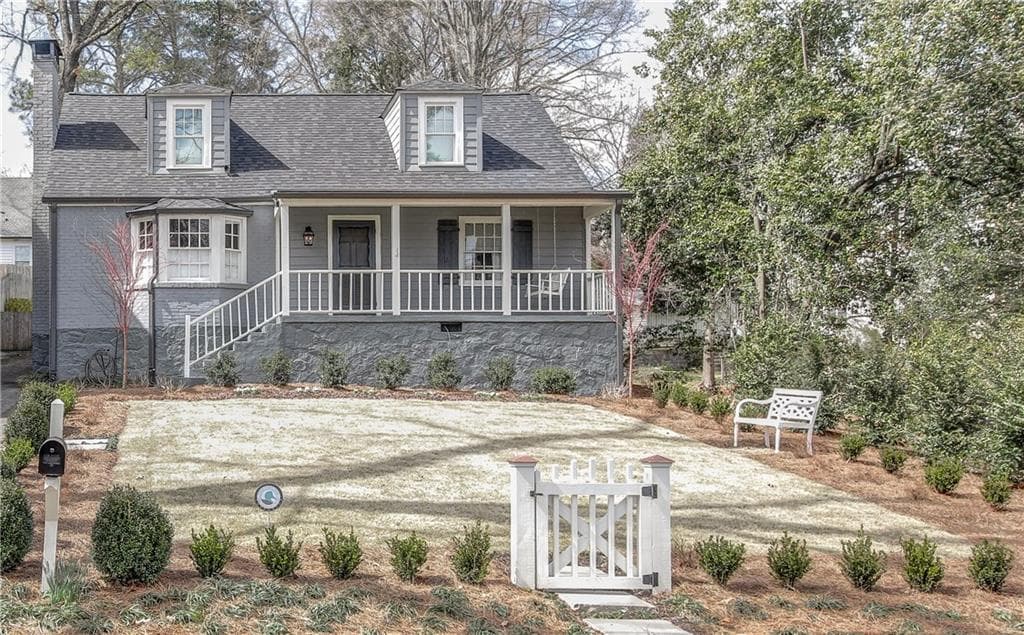 3 bedroom, 1,865 sq ft single family residence sold at 2516 Acorn Avenue, Atlanta, GA 30305