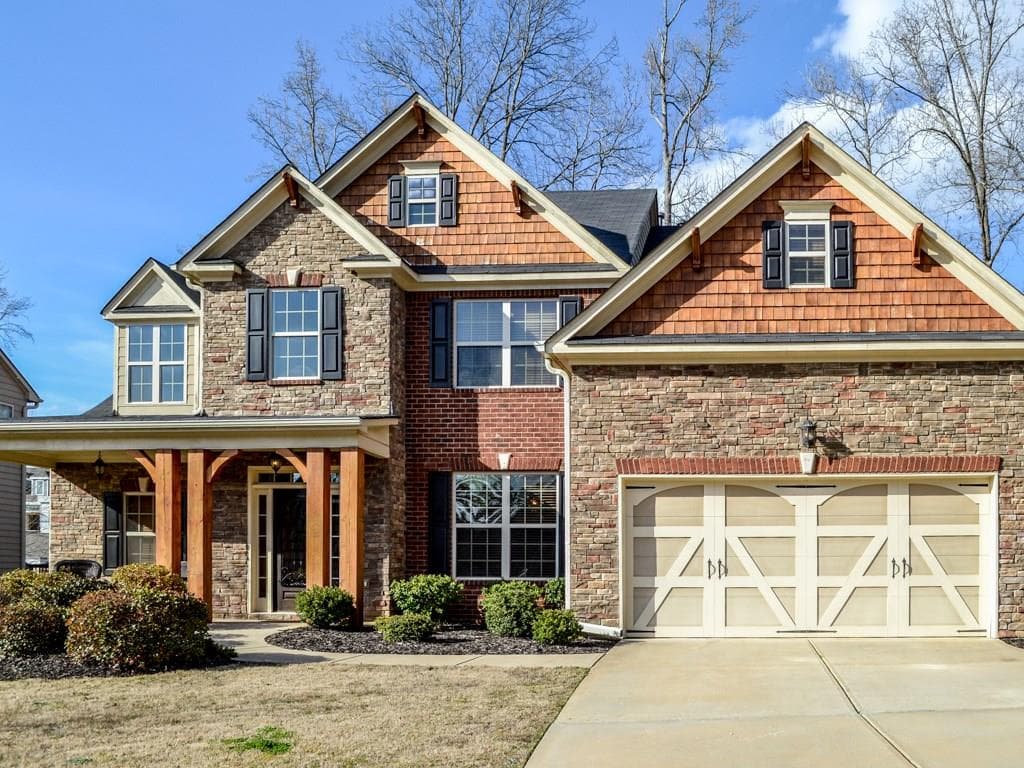 4 bedroom, 2,481 sq ft single family residence sold at 118 Lakestone Parkway, Woodstock, GA 30188