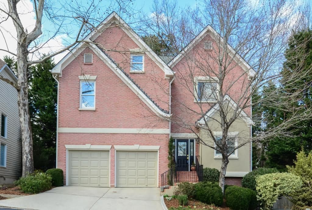 4 bedroom, 3,198 sq ft single family residence sold at 1878 Connemara Drive, Atlanta, GA 30341