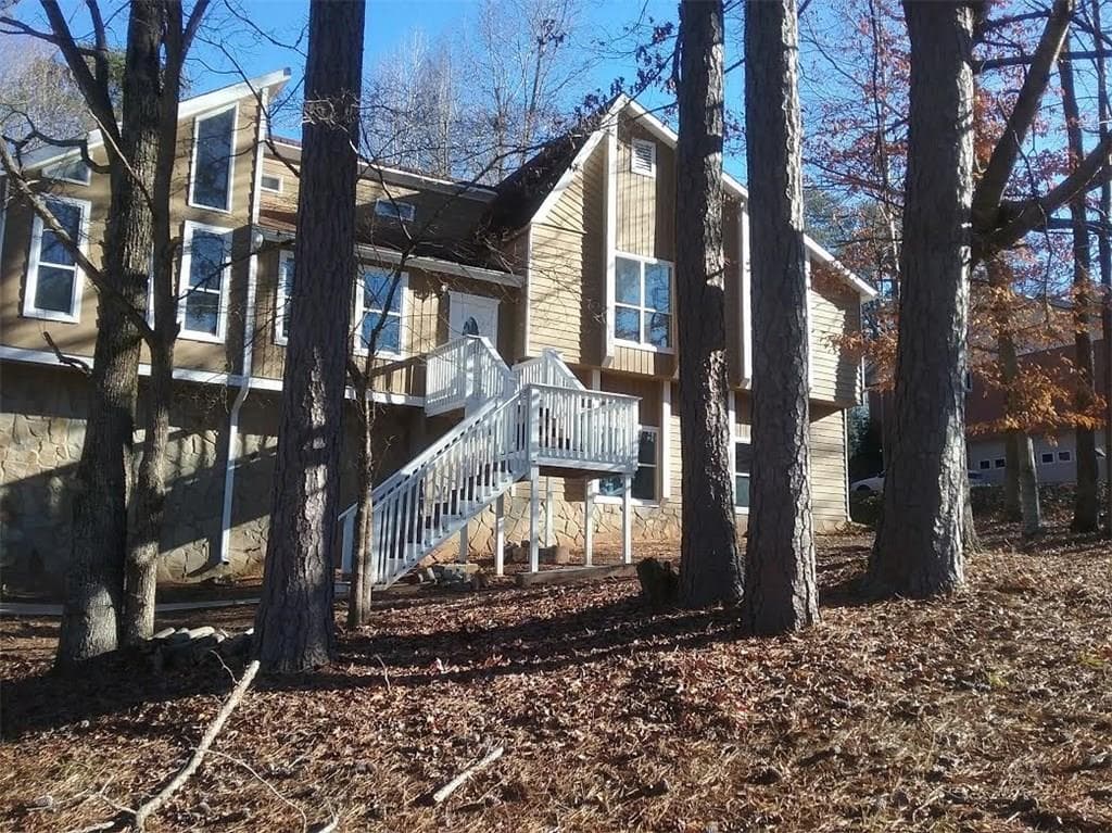 6833 Creekwood Drive, Douglasville, GA 30135 — most recent listing photo