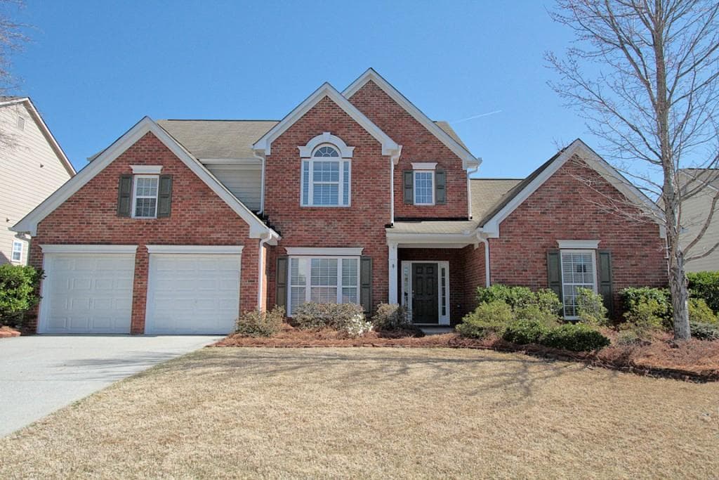 4 bedroom, 2,864 sq ft single family residence sold at 5204 Huntington Crest Lane, Cumming, GA 30040