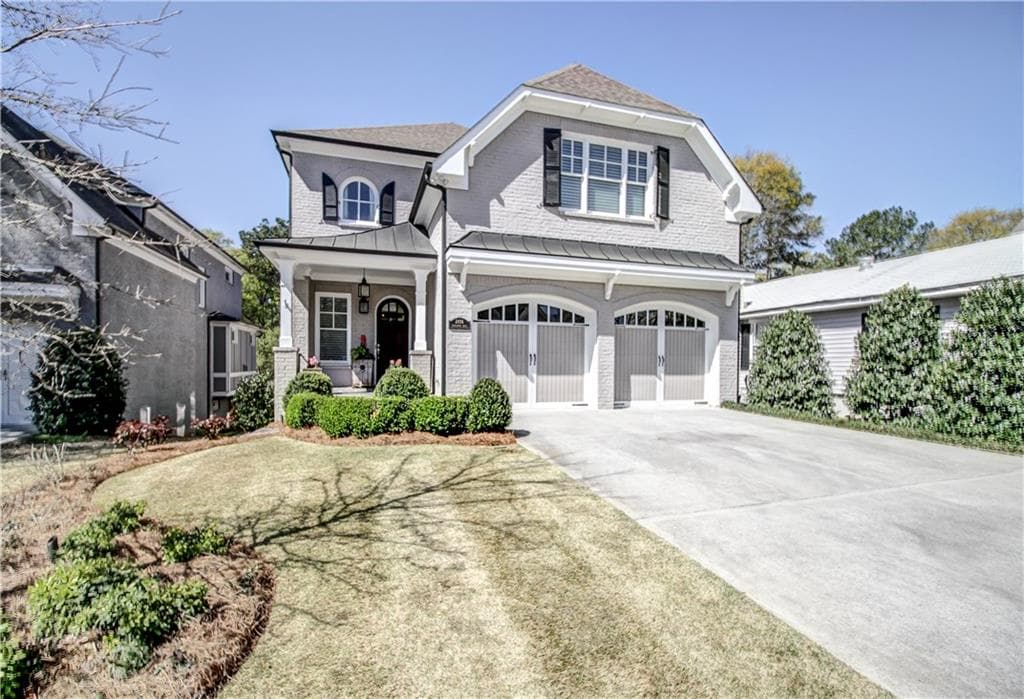 5 bedroom, 4,312 sq ft single family residence sold at 2496 Appalachee Drive, Brookhaven, GA 30319