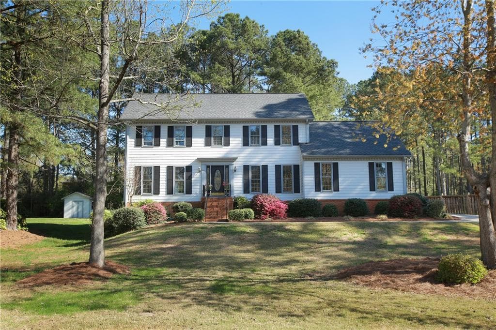 1070 Crabapple Trace, Alpharetta, GA 30004 — most recent listing photo