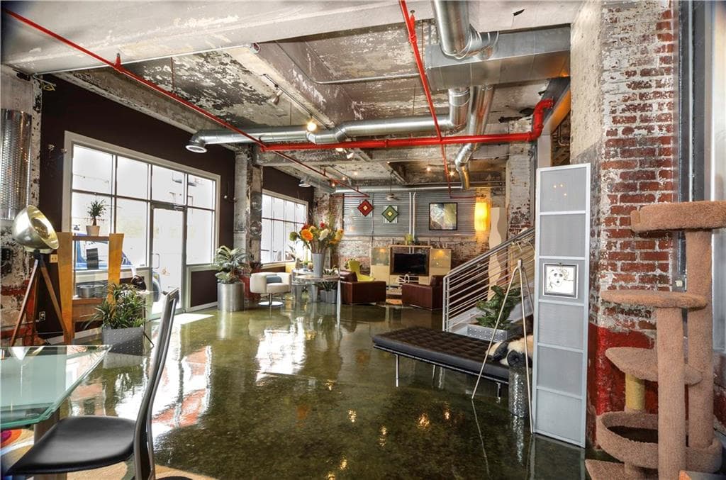 2 bedroom, 3,277 sq ft condominium sold at 244 Peters Street CU 2, Atlanta, GA 30313