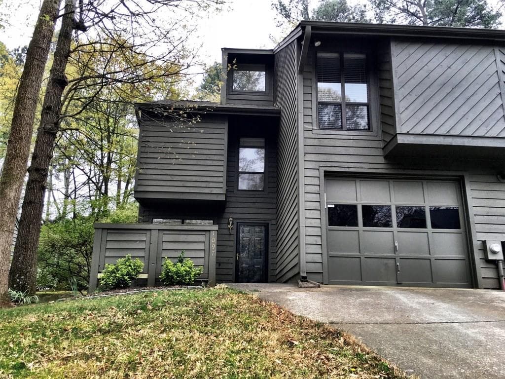 1097 Creatwood Circle, Smyrna, GA 30080 — most recent listing photo
