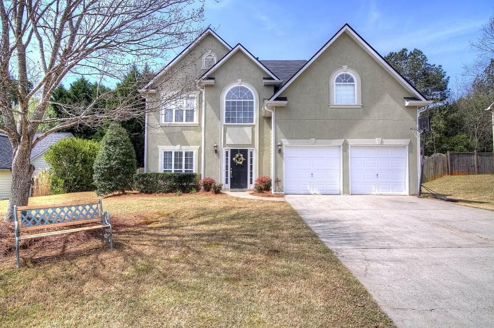 4 bedroom, 2,242 sq ft single family residence sold at 3210 Glen Glade Way, Cumming, GA 30041
