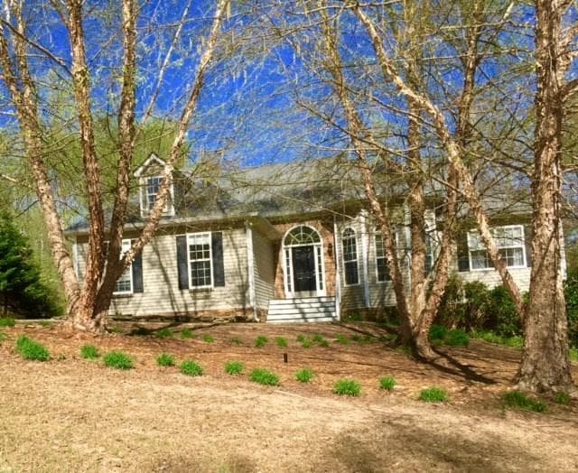 6870 Autumn Hills Drive, Cumming, GA 30028 — most recent listing photo