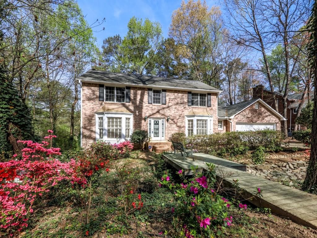 9265 Martin Road, Roswell, GA 30076 — most recent listing photo