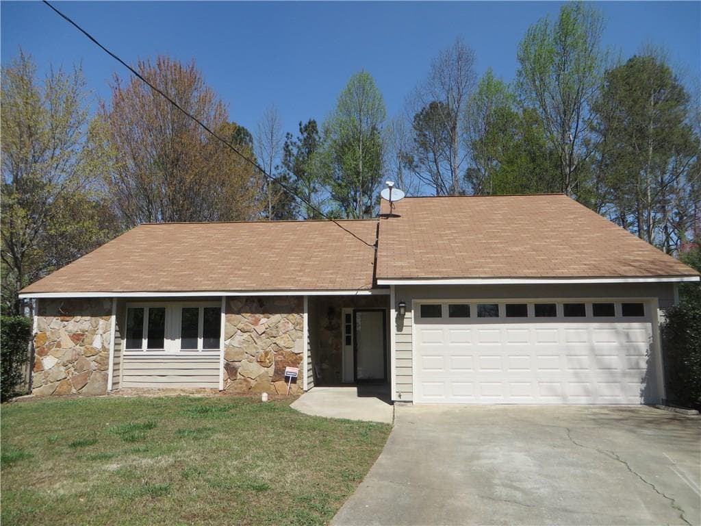 3 bedroom single family residence sold at 3747 Willow Wood Way, Lawrenceville, GA 30044