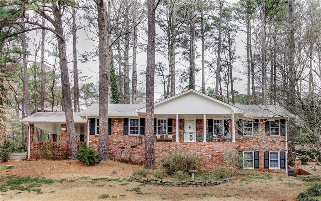 3 bedroom, 2,349 sq ft single family residence sold at 2493 Nancy Lane, Atlanta, GA 30345