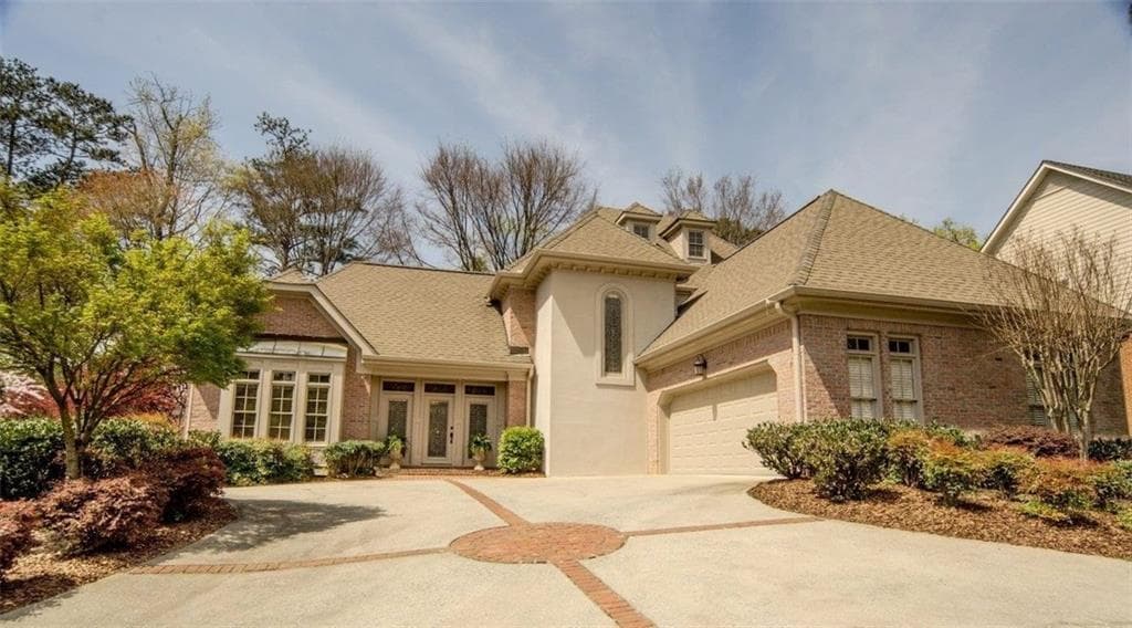 5 bedroom, 3,724 sq ft single family residence sold at 7490 Brandonshire Road, Sandy Springs, GA 30350