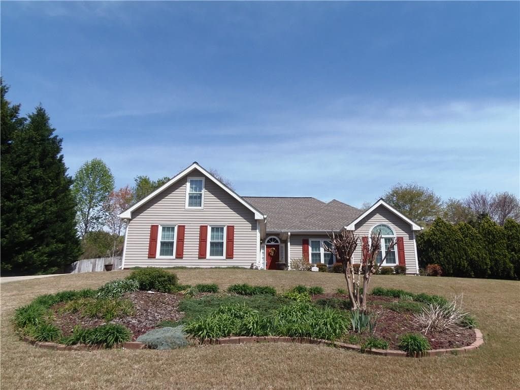 3 bedroom, 1,896 sq ft single family residence sold at 1242 Highfield Drive, Lawrenceville, GA 30043
