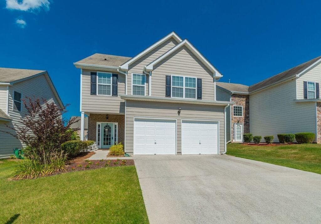 4 bedroom, 2,229 sq ft single family residence sold at 4135 ARCH Pass, Cumming, GA 30040