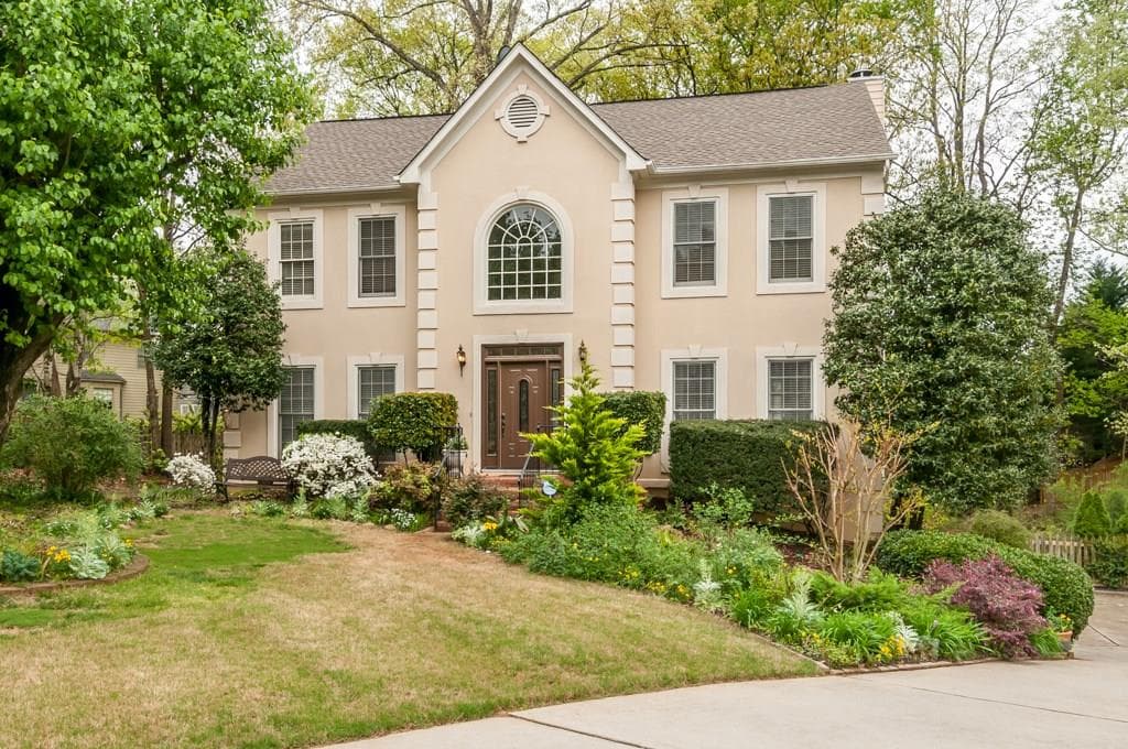 135 Dunhill Place Circle, Alpharetta, GA 30005 — most recent listing photo