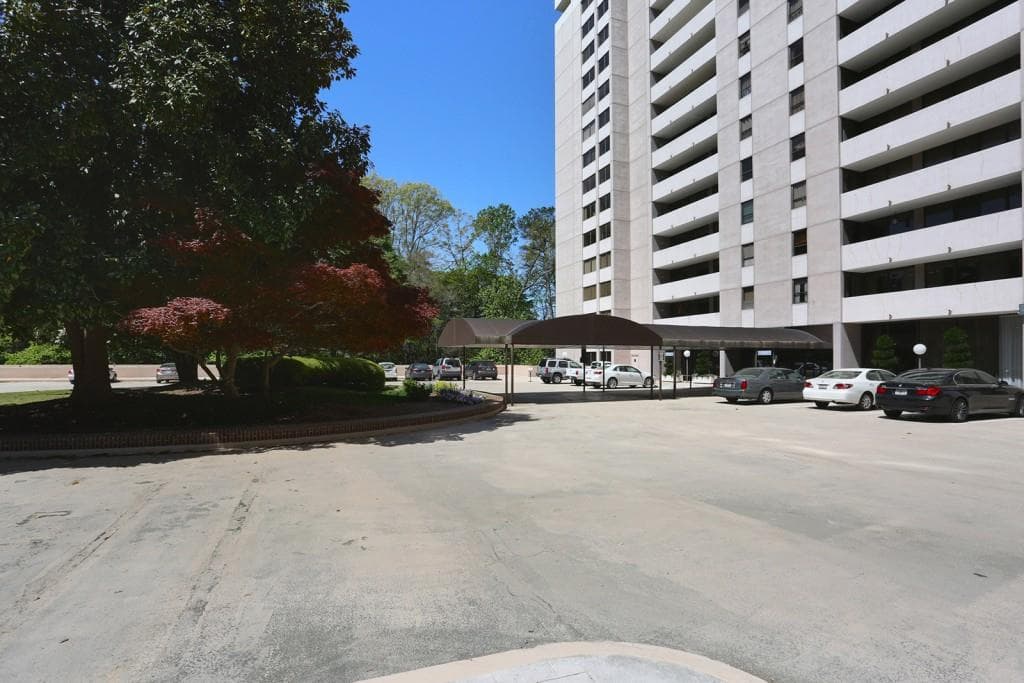 3530 Piedmont Road 2-G, Atlanta, GA 30305 — most recent listing photo