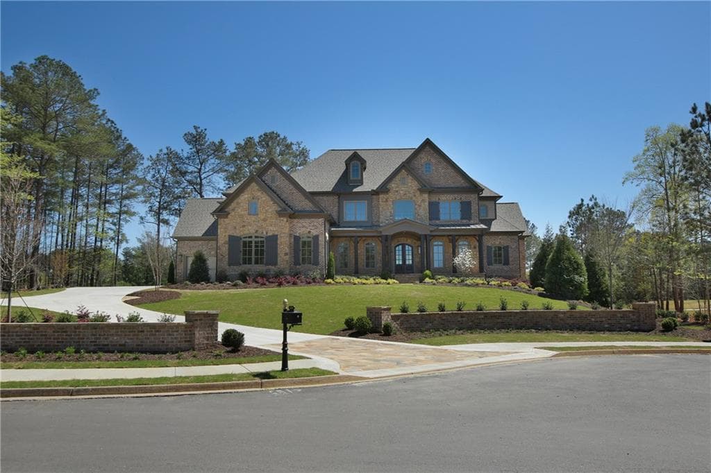 5 bedroom single family residence sold at 3243 Balley Forrest Drive, Milton, GA 30004