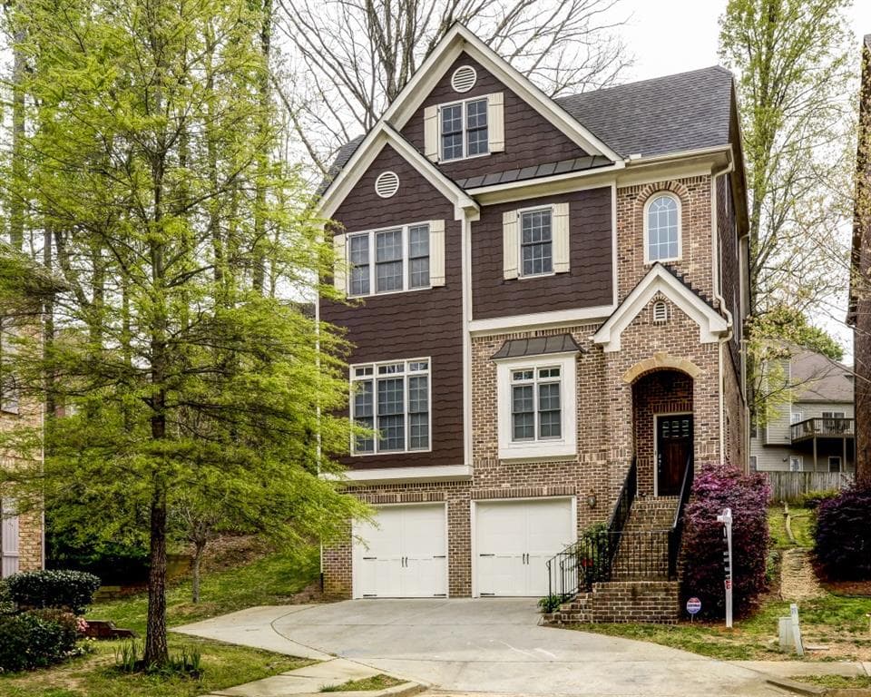 5 bedroom, 5,477 sq ft single family residence sold at 2647 Brickell Square, Atlanta, GA 30341