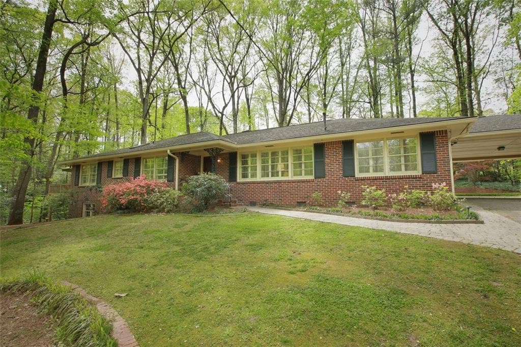 3 bedroom, 2,986 sq ft single family residence sold at 1341 Council Bluff Drive, Atlanta, GA 30345