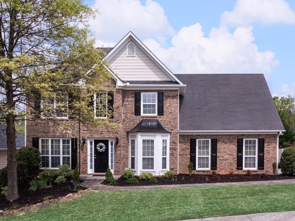 4 bedroom, 2,284 sq ft single family residence sold at 5926 Farmcrest Point, Mableton, GA 30126