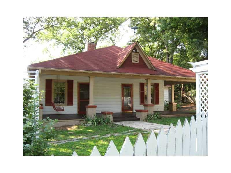 3 bedroom, 1,321 sq ft single family residence sold at 2152 Main Street, Atlanta, GA 30318
