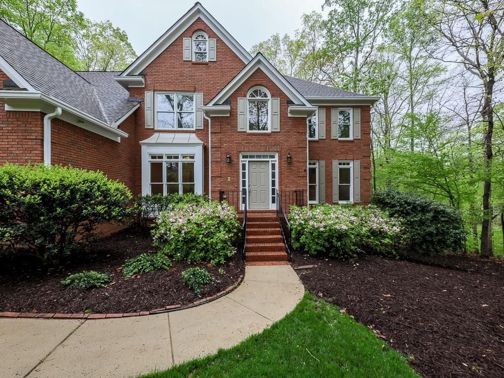 6 bedroom, 5,104 sq ft single family residence sold at 875 Dockbridge Way, Milton, GA 30004