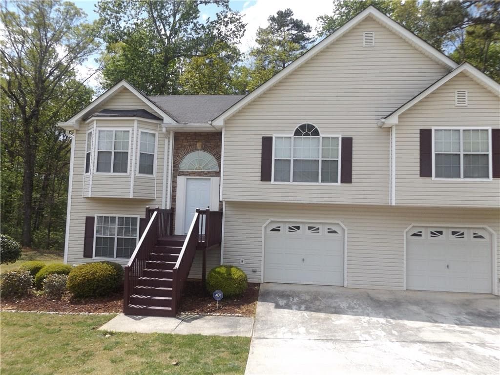 121 PARADISE Circle, Douglasville, GA 30134 — most recent listing photo