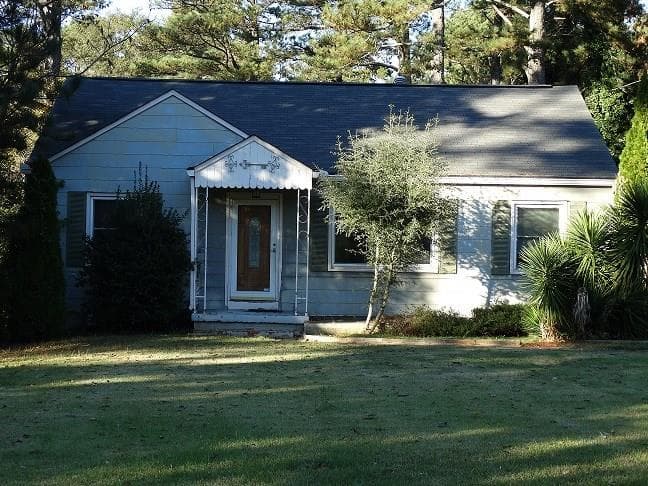 3 bedroom, 1,302 sq ft single family residence sold at 1761 Venetian Drive, Atlanta, GA 30311