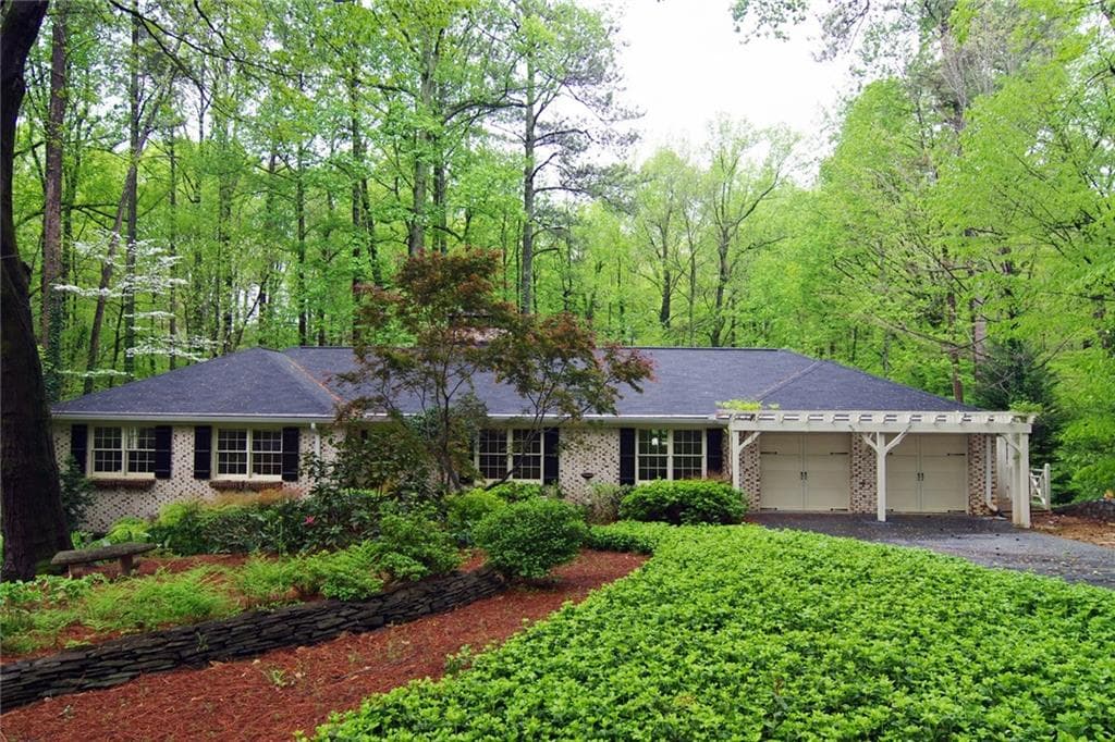 6 bedroom, 4,020 sq ft single family residence sold at 1446 Rainier Falls Drive, Atlanta, GA 30329