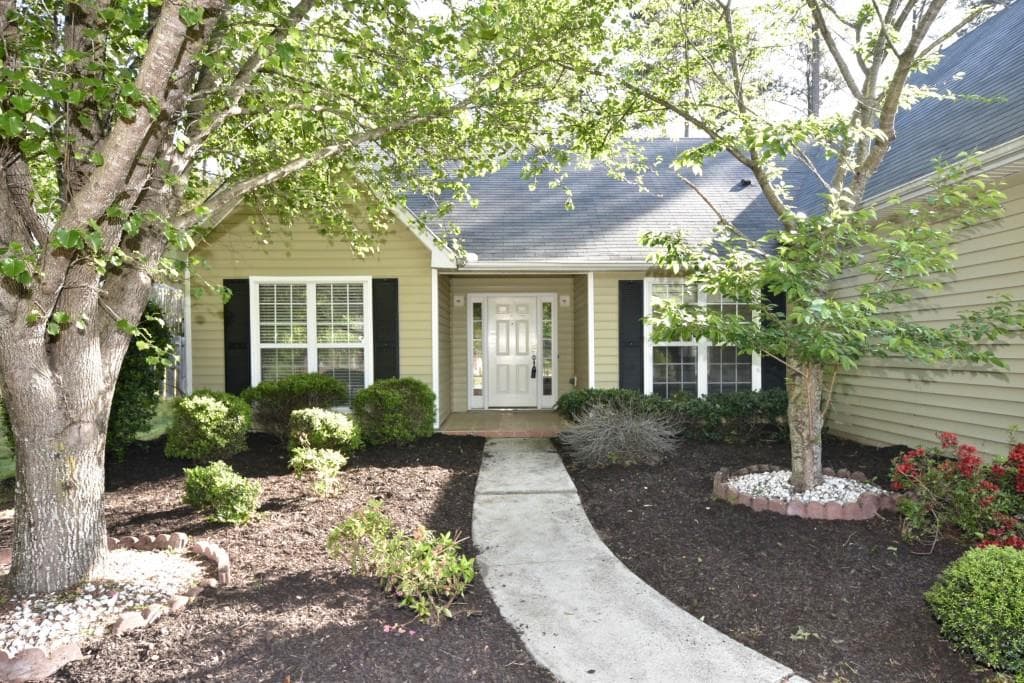 900 Hiram Davis Road, Lawrenceville, GA 30045 — most recent listing photo