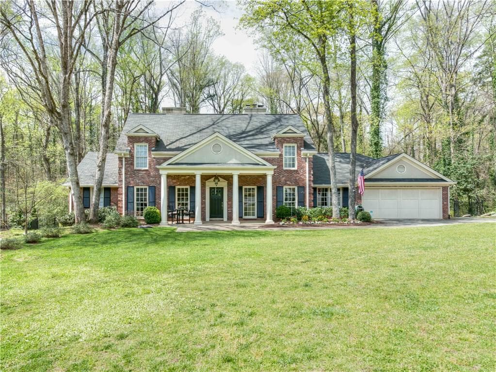 4 bedroom, 4,588 sq ft single family residence sold at 4630 Jettridge Drive, Atlanta, GA 30327