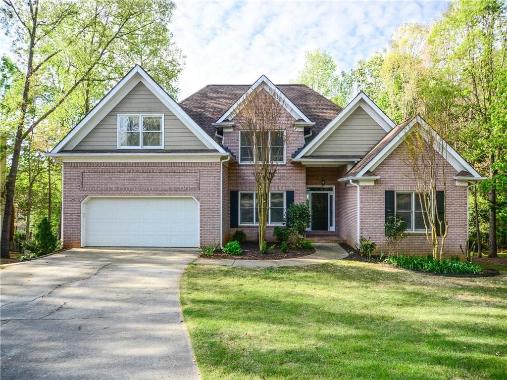 5 bedroom, 2,951 sq ft single family residence sold at 1630 Heritage Drive, Cumming, GA 30041